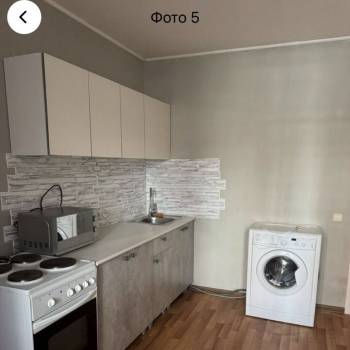 Сдается 1-комнатная квартира, 40 м²