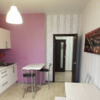 Сдается 1-комнатная квартира, 46 м²