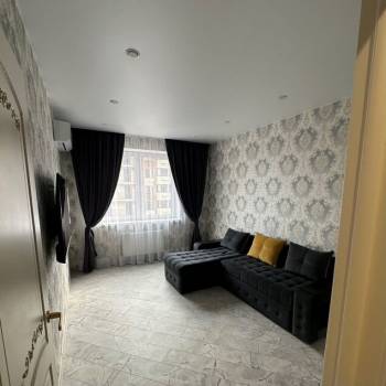 Сдается 1-комнатная квартира, 43 м²