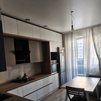 Сдается 2-х комнатная квартира, 72 м²