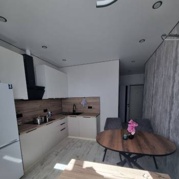 Сдается 1-комнатная квартира, 52 м²