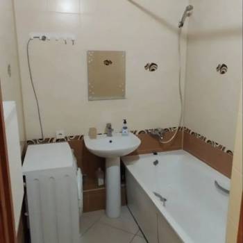 Сдается 1-комнатная квартира, 55 м²