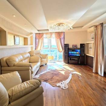 Сдается 2-х комнатная квартира, 82,5 м²
