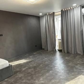Продается 1-комнатная квартира, 32 м²