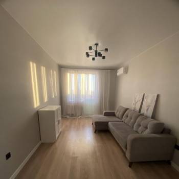 Сдается 2-х комнатная квартира, 63 м²