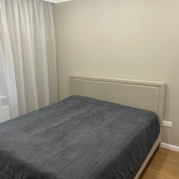 Продается Многокомнатная квартира, 33 м²