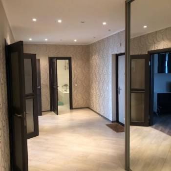 Сдается 2-х комнатная квартира, 87 м²