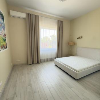 Продается Дом, 290 м²