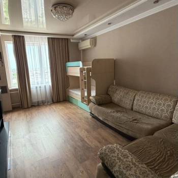 Сдается 2-х комнатная квартира, 70 м²