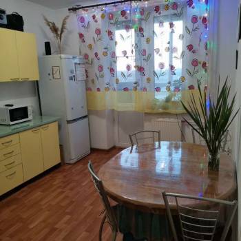 Сдается Многокомнатная квартира, 104 м²