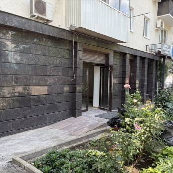 Сдается Торговое помещение, 76 м²