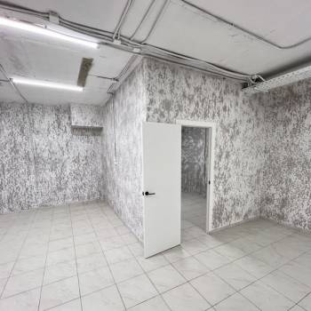 Сдается Нежилое помещение, 160 м²