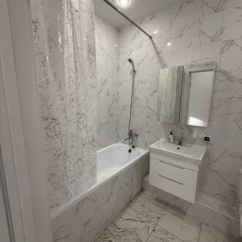 Сдается 1-комнатная квартира, 46 м²