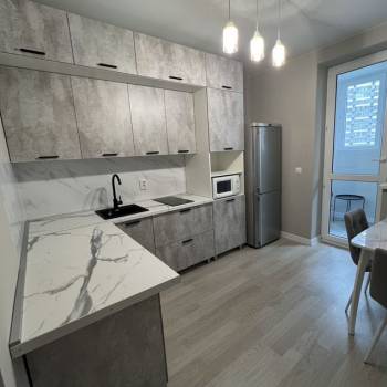 Сдается 1-комнатная квартира, 43 м²