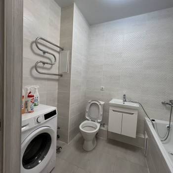 Сдается 1-комнатная квартира, 43 м²