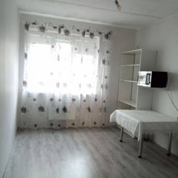 Продается 1-комнатная квартира, 62 м²