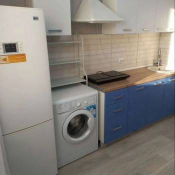Продается 1-комнатная квартира, 38 м²