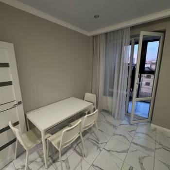 Сдается 1-комнатная квартира, 43 м²