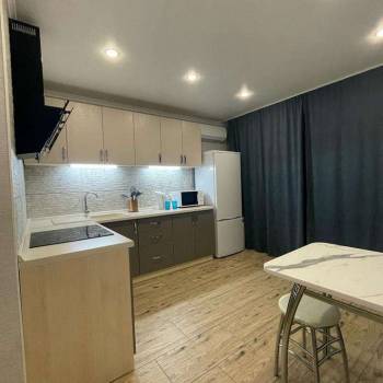 Сдается 1-комнатная квартира, 43 м²