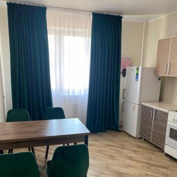 Сдается 1-комнатная квартира, 47 м²