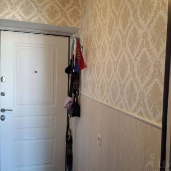 Продается 1-комнатная квартира, 37 м²