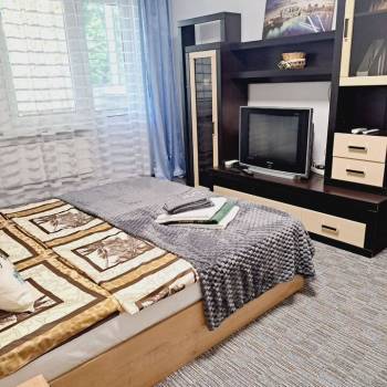 Продается 1-комнатная квартира, 37 м²