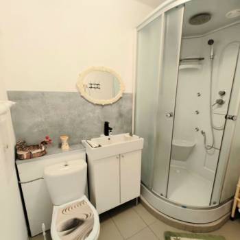 Продается 1-комнатная квартира, 37 м²