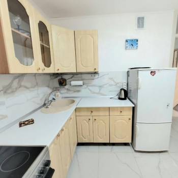 Продается 1-комнатная квартира, 37 м²