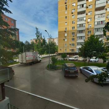 Продается 1-комнатная квартира, 37 м²