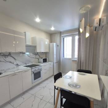 Сдается 1-комнатная квартира, 37 м²