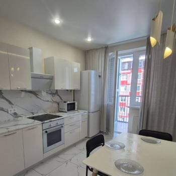 Сдается 1-комнатная квартира, 37 м²