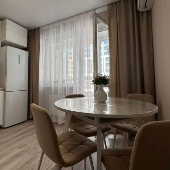 Сдается 1-комнатная квартира, 38 м²
