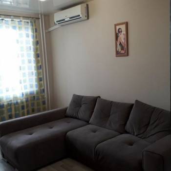 Сдается 1-комнатная квартира, 38 м²