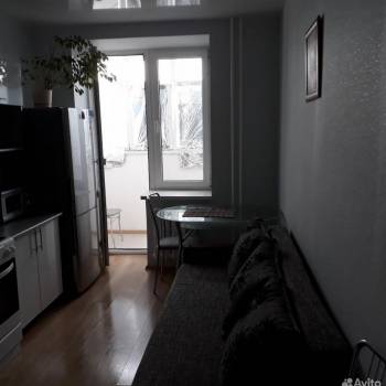 Сдается 1-комнатная квартира, 38 м²