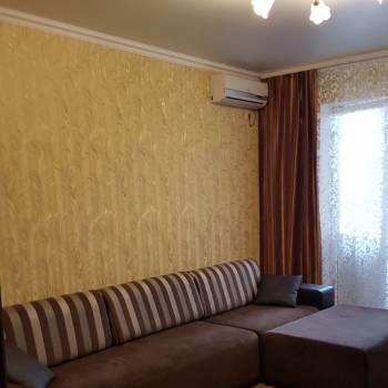 Сдается 2-х комнатная квартира, 75 м²