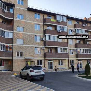 Продается 1-комнатная квартира, 42 м²