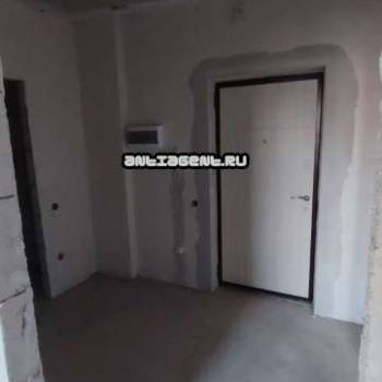 Продается 1-комнатная квартира, 42 м²