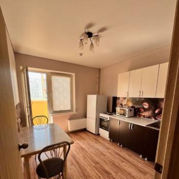Сдается 1-комнатная квартира, 37 м²