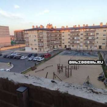 Продается 1-комнатная квартира, 42 м²
