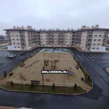 Продается 1-комнатная квартира, 42 м²