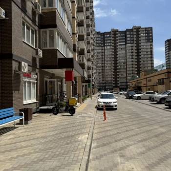 Продается 1-комнатная квартира, 46 м²