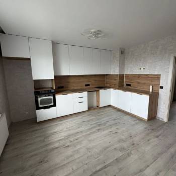 Продается 3-х комнатная квартира, 85 м²