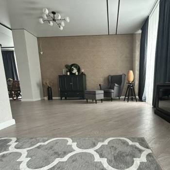 Продается Дом, 350 м²