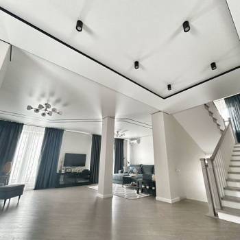 Продается Дом, 350 м²
