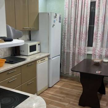 Сдается 1-комнатная квартира, 35 м²