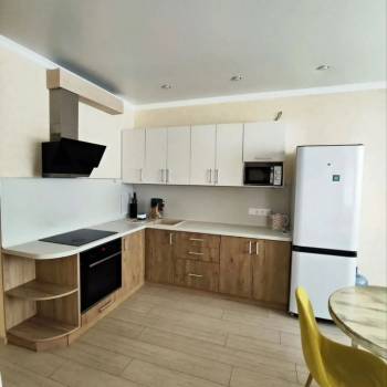 Продается 1-комнатная квартира, 43 м²