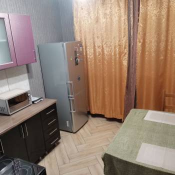 Сдается 1-комнатная квартира, 42 м²