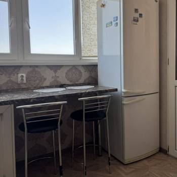 Сдается 1-комнатная квартира, 51,4 м²