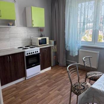 Сдается 1-комнатная квартира, 40 м²