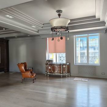 Сдается Нежилое помещение, 400 м²